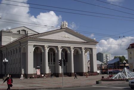 Вистава Полліанна. Рівненський академічний український музично-драматичний театр Вистава Полліанна. Рівненський академічний український музично-драматичний театр