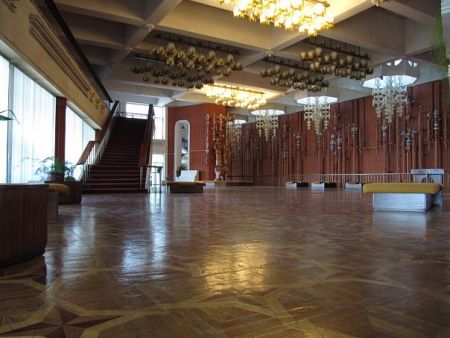 Спектакль Еще раз про Красную Шапочку. Ярославский государственный театр юного зрителя Спектакль Еще раз про Красную Шапочку. Ярославский государственный театр юного зрителя