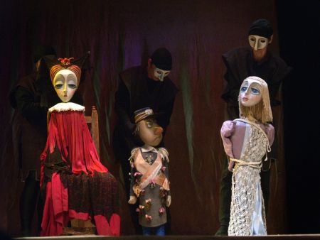 БЕЛОСНЕЖКА И СЕМЬ ГНОМОВ... Челябинский театр кукол