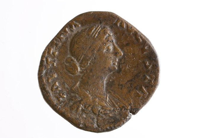 Пресс-показ клада римских монет конца I-II вв. нашей эры