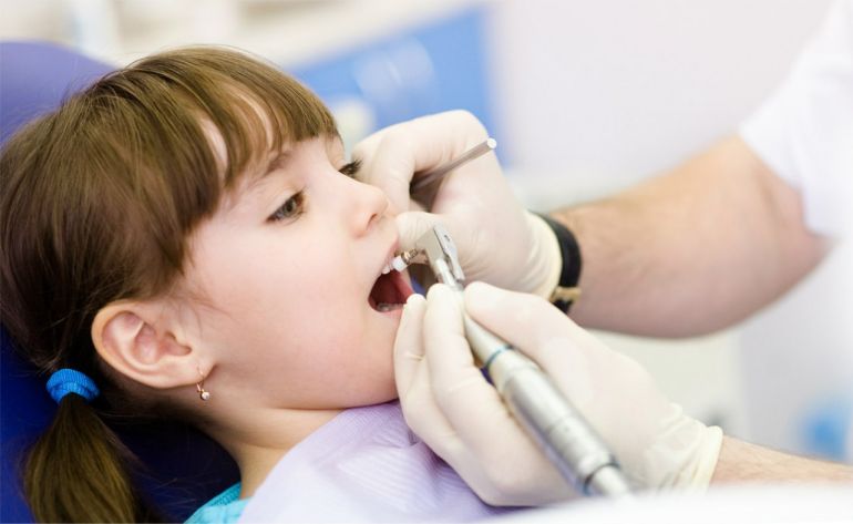 7 советов: как подготовить детей к приему у стоматолога