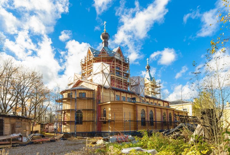 Бизнесмены жертвуют на строительство храмов в Новосибирской области
