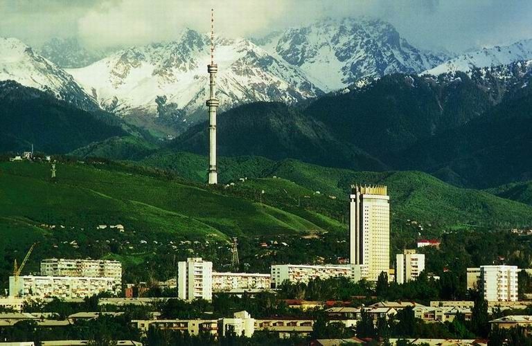 Как я отправилась жить в прекрасный город Алматы