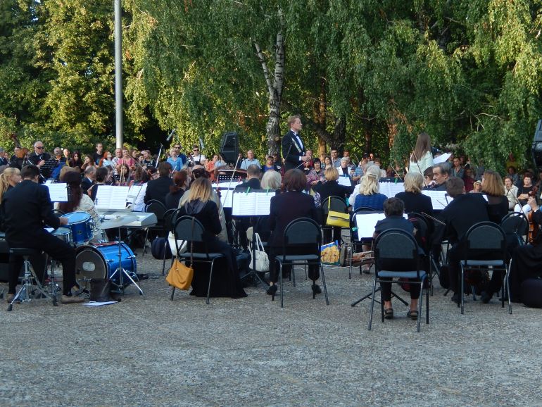 ​В Ульяновской области симфонический оркестр выступил в «Ночи кино» для ульяновцев